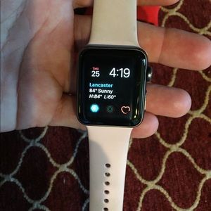 Apple Watch series 2, 38mm.